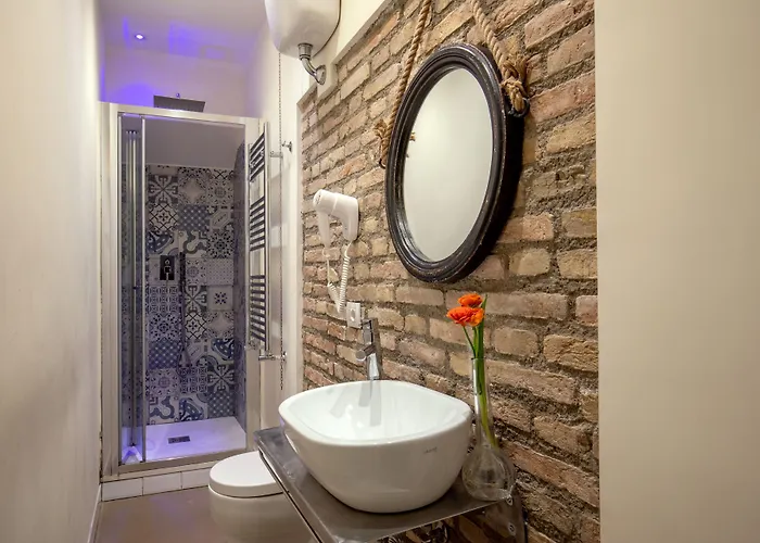 Konukevi Spagna Secret 4*